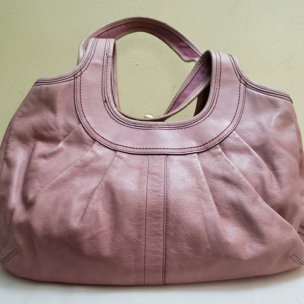 Coach pink leather ergonomic shoulder bag